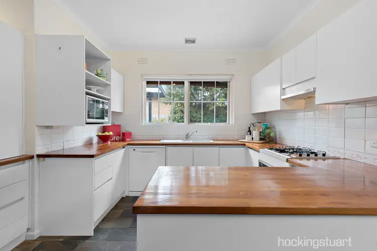 Third view of Homely house listing, 6 Gawler Court, Cheltenham VIC 3192