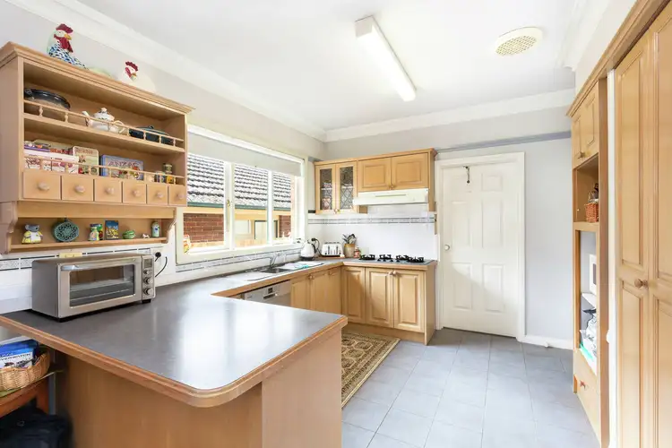 Fourth view of Homely unit listing, 1/10 Oswin Street, Kew East VIC 3102