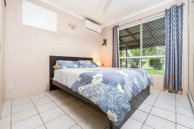 Fifth view of Homely house listing, 4 Favenc Court, Moulden NT 830