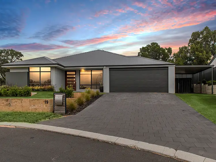 19 Milligan Avenue, Australind WA 6233
