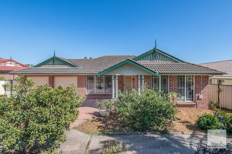 11 Olearia Crescent, Warabrook NSW 2304