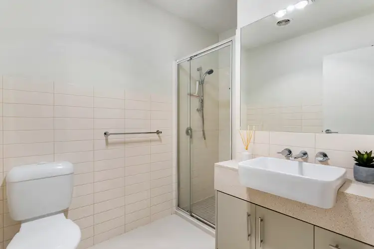 Sixth view of Homely apartment listing, 26/76 East Boundary Road, Bentleigh East VIC 3165
