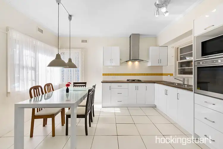 Fourth view of Homely house listing, 2 Wonga Court, Bentleigh East VIC 3165