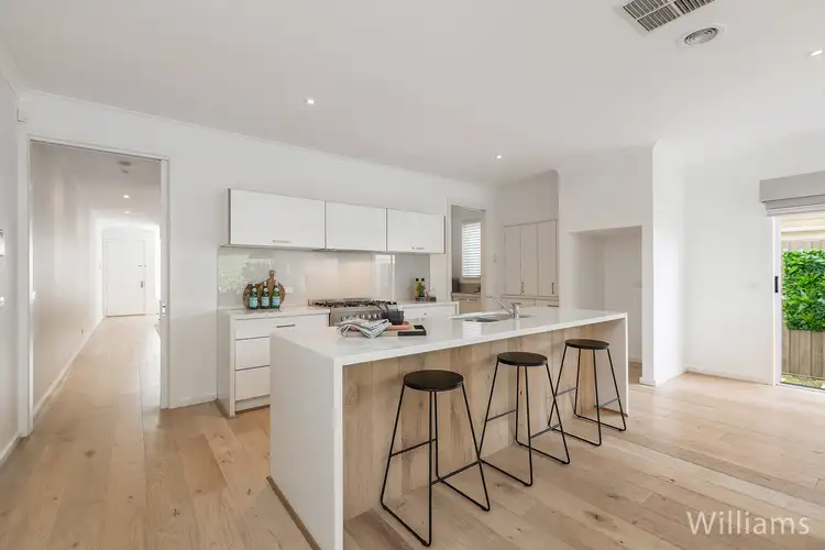 25 Gordon Street, Newport VIC 3015