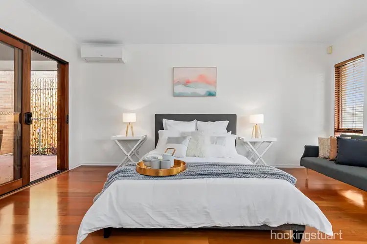 Second view of Homely house listing, 2 Mandalay Court, Sanctuary Lakes VIC 3030