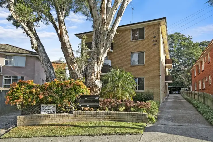 Second view of Homely unit listing, 5/6 Grafton Crescent, Dee Why NSW 2099