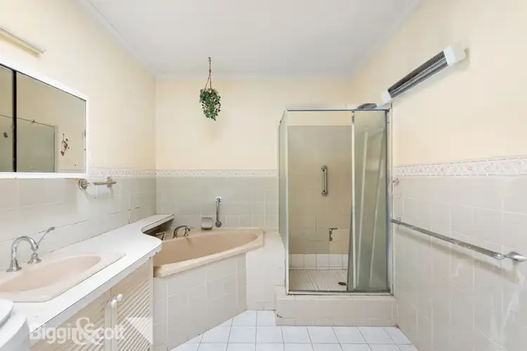 Sixth view of Homely apartment listing, 10/41 Nepean Highway, Elsternwick VIC 3185