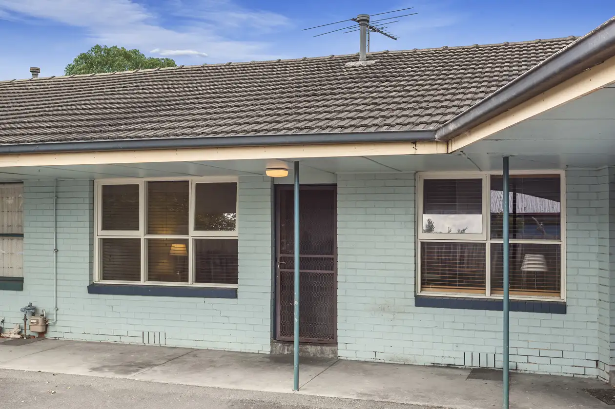 Main view of Homely unit listing, 2/8 Nicholson Street, Ringwood East VIC 3135