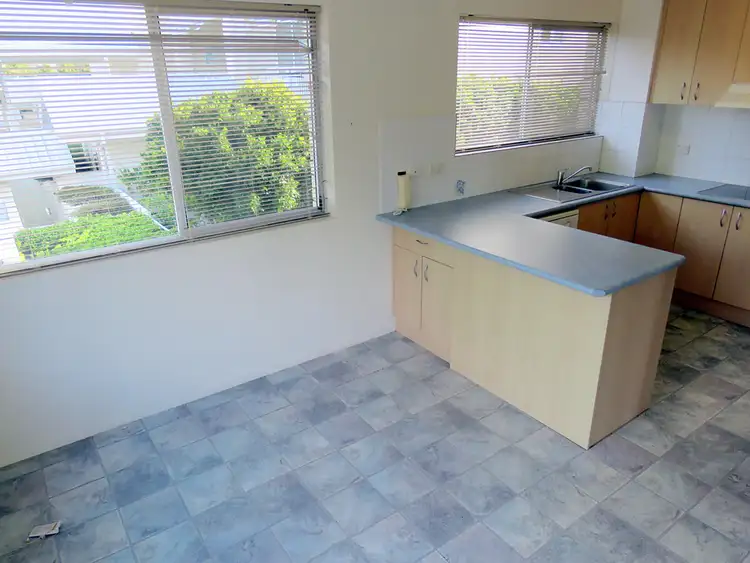 Fifth view of Homely unit listing, 2/216 Marine Parade, Labrador QLD 4215