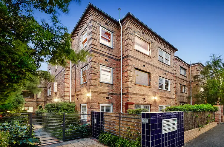 Second view of Homely apartment listing, 5/35 Eildon Road, St Kilda VIC 3182