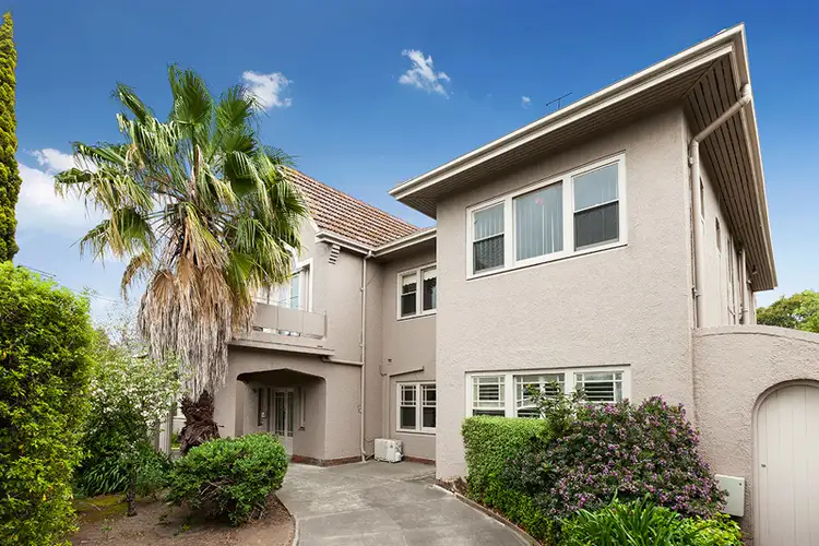 2/2 Balaclava Road, St Kilda East VIC 3183