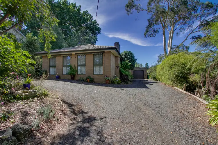 30 Ferres Road, Emerald VIC 3782