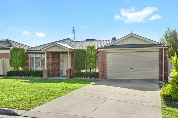 8 Eastview Court, Sebastopol VIC 3356