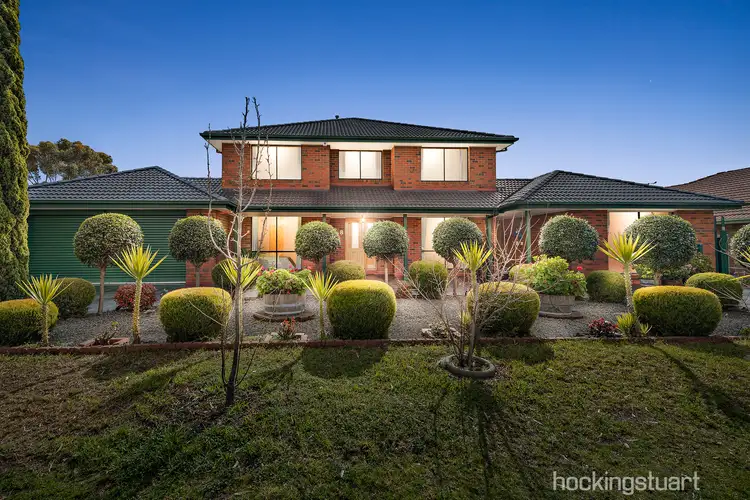 8 Milligan Parade, Sydenham VIC 3037