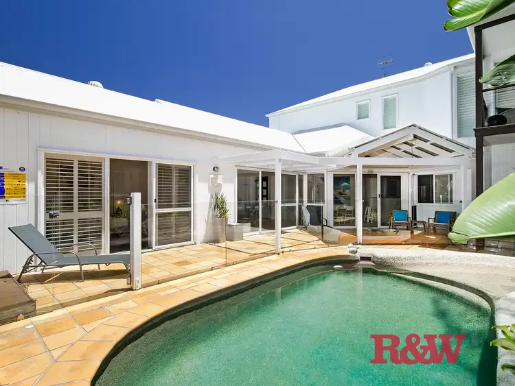 6 Wesley Court, Noosa Heads QLD 4567