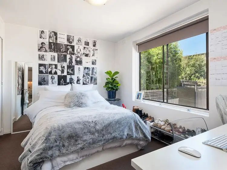 Fourth view of Homely apartment listing, 6/9 Henry Street, Hawthorn VIC 3122