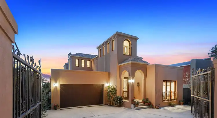 6 Taylor Crescent, Mount Martha VIC 3934