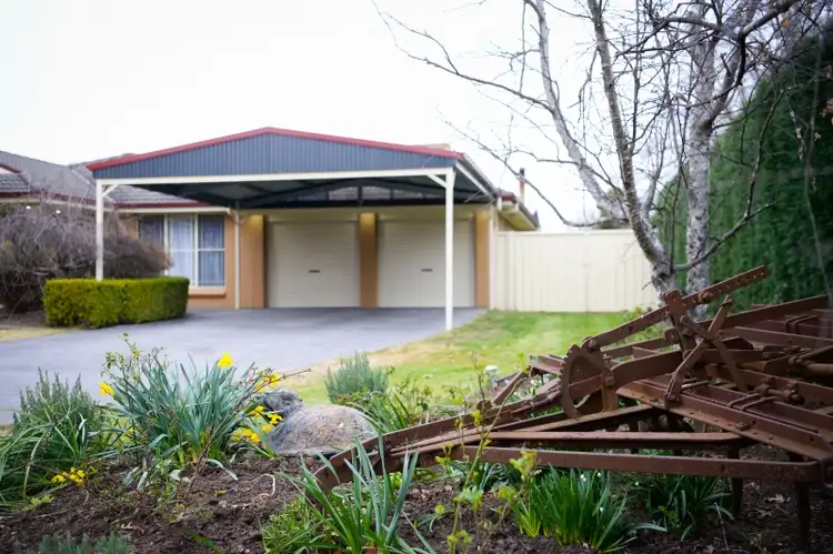27 Linden Way, Bowral NSW 2576