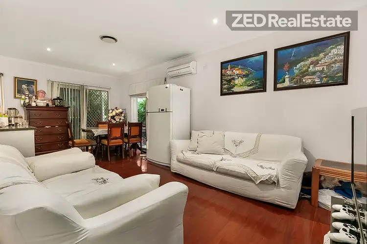Fifth view of Homely unit listing, 2/158 Kambrook Road, Caulfield North VIC 3161