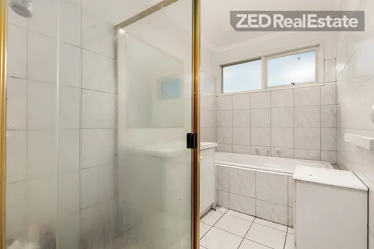 Sixth view of Homely unit listing, 2/158 Kambrook Road, Caulfield North VIC 3161