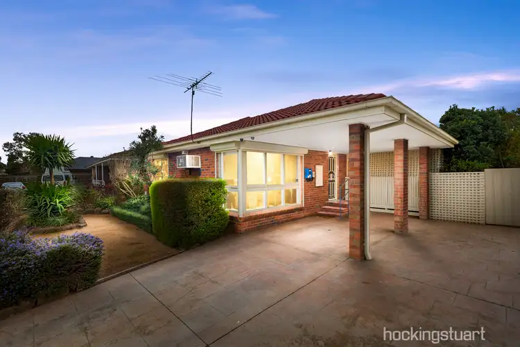 32 Westmelton Drive, Melton West VIC 3337