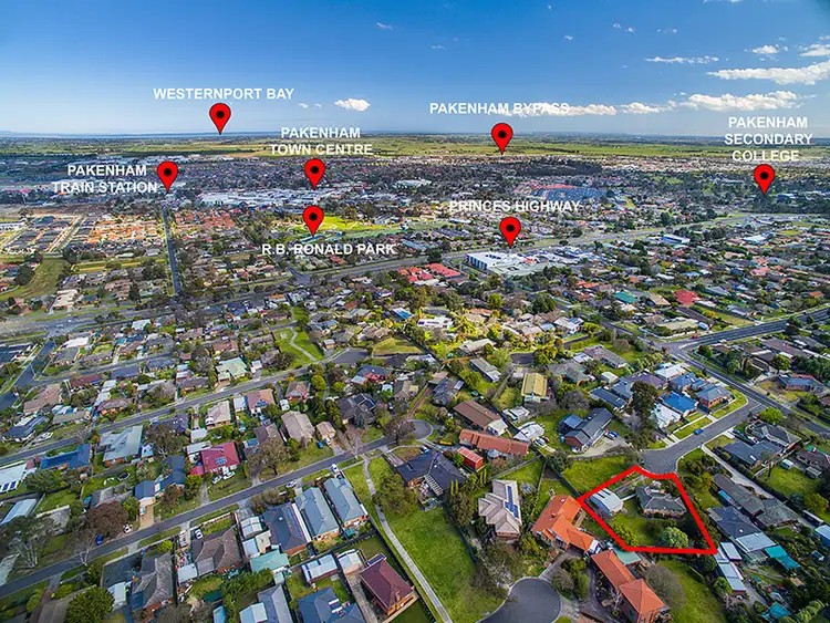 Sixth view of Homely house listing, 3 Elrona Court, Pakenham VIC 3810