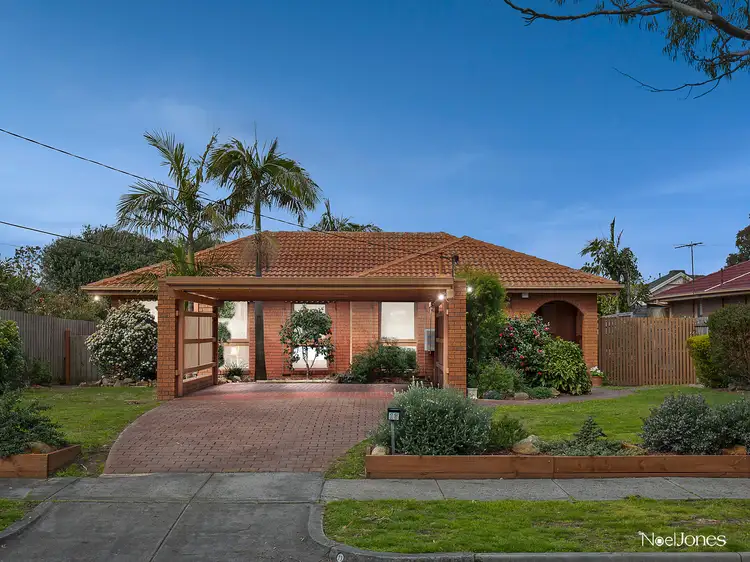 13 Hunter Valley Road, Vermont South VIC 3133