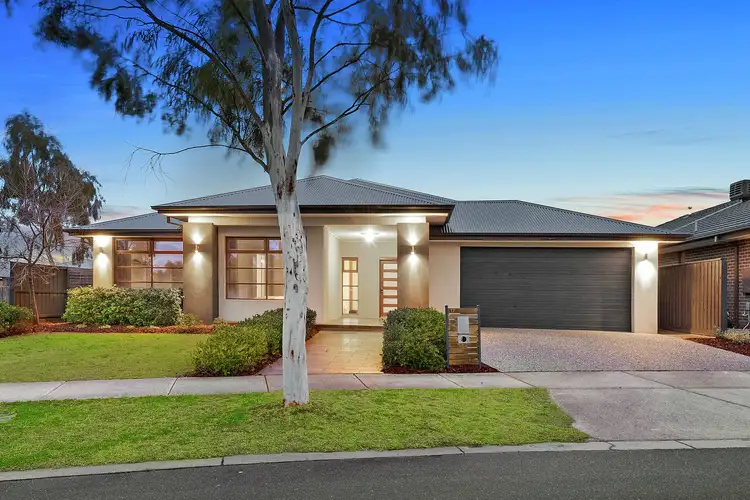17 Furlong Drive, Doreen VIC 3754