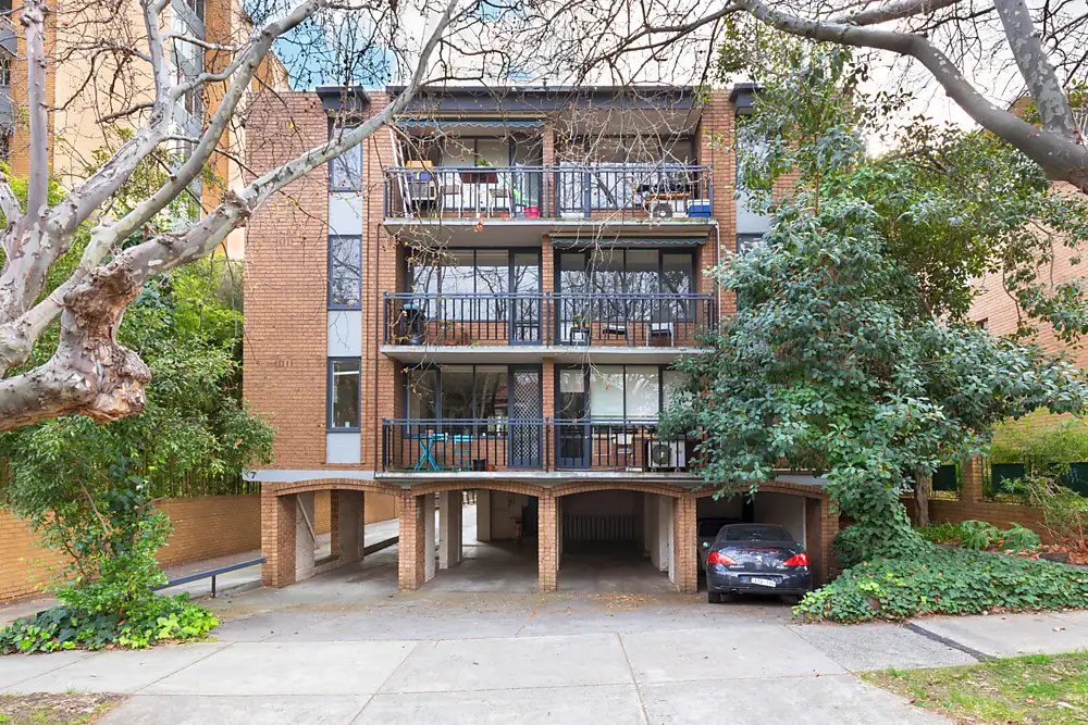 Main view of Homely apartment listing, 10/7 Rockley Road, South Yarra VIC 3141