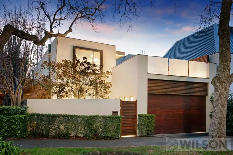 8 Foster Avenue, St Kilda VIC 3182