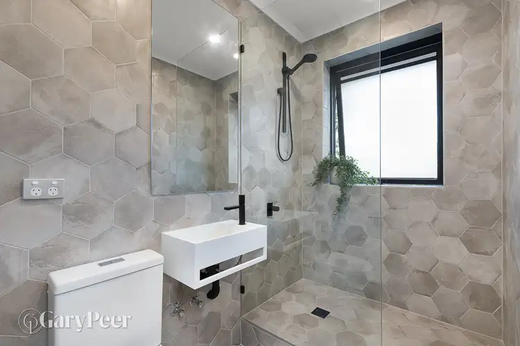 Third view of Homely apartment listing, 18/86 Ruskin Street, Elwood VIC 3184