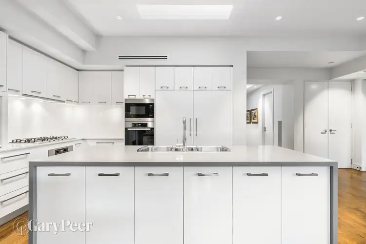 Sixth view of Homely townhouse listing, 2/31 Sylverly Grove, Caulfield VIC 3162