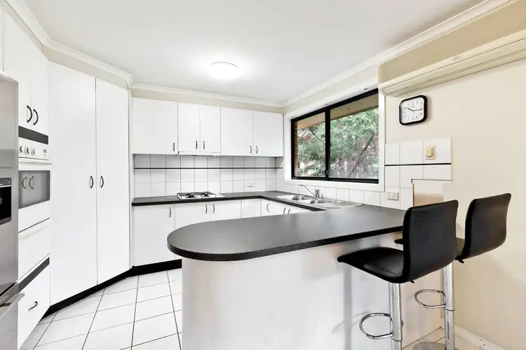 1/14 Marian Court, Eltham North VIC 3095