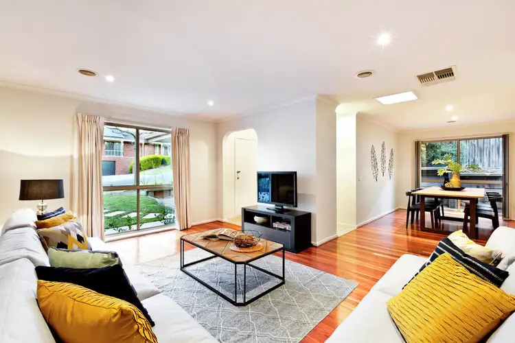 Second view of Homely house listing, 29 Lapstone Crescent, Yallambie VIC 3085