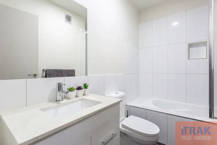 Fifth view of Homely apartment listing, 3/2 Woodvale Road, Boronia VIC 3155