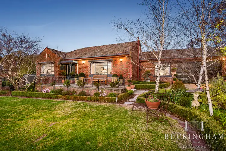 16 Looker Road, Montmorency VIC 3094