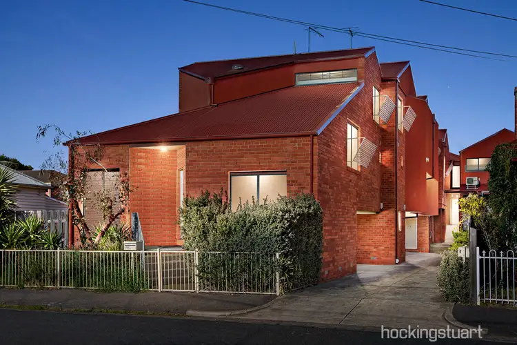 2/4 Huntly Street, Footscray VIC 3011