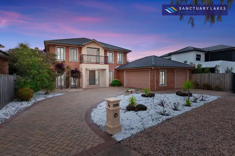 4 Bluechip Court, Sanctuary Lakes VIC 3030