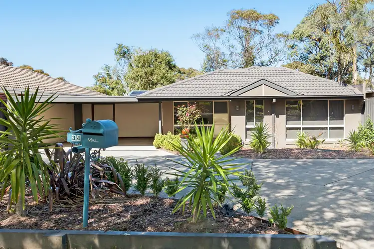 34 Bangalay Place, Berwick VIC 3806