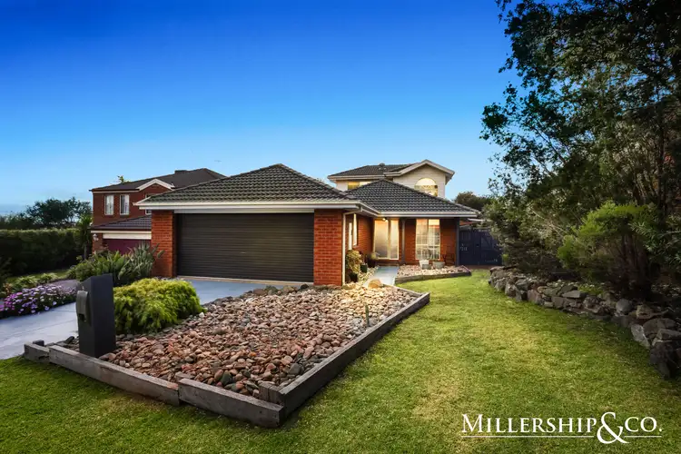 5 Peppermint Walk, South Morang VIC 3752