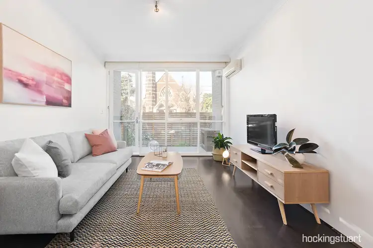 2/23 Chapel Street, St Kilda VIC 3182