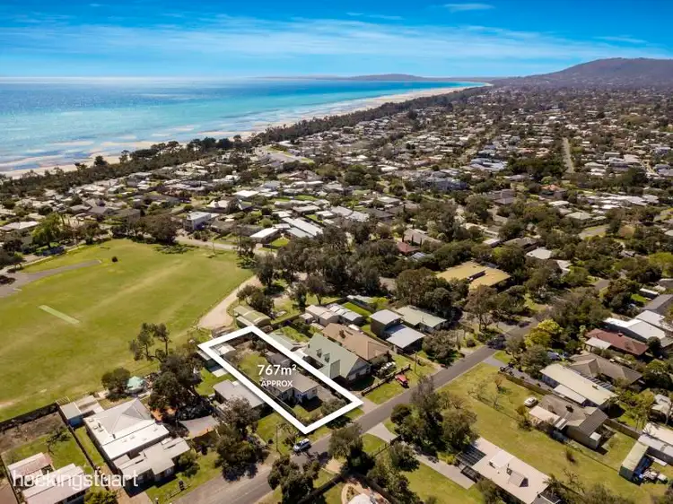 18 Barry Street, Tootgarook VIC 3941