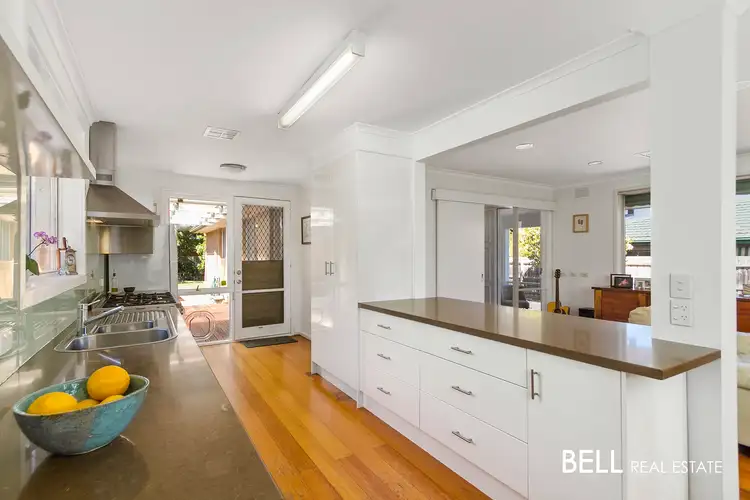 8 Frudal Crescent, Knoxfield VIC 3180