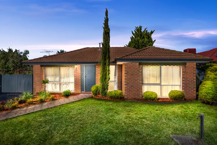 2 Nambet Place, Kurunjang VIC 3337