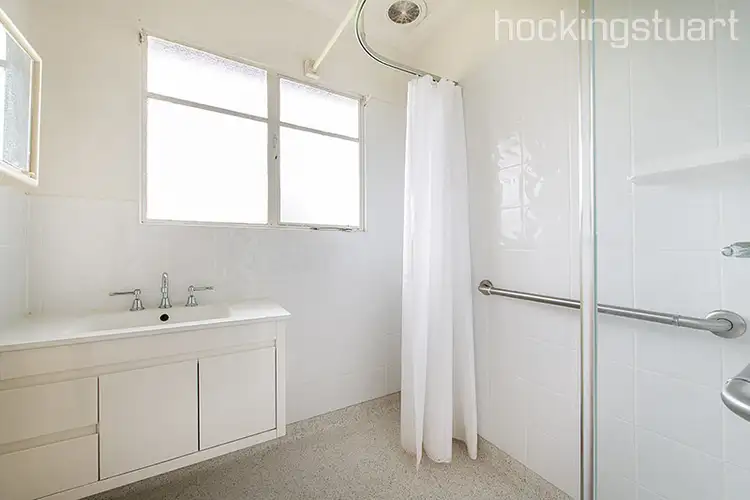 Fifth view of Homely house listing, 5 Oak Avenue, Doveton VIC 3177
