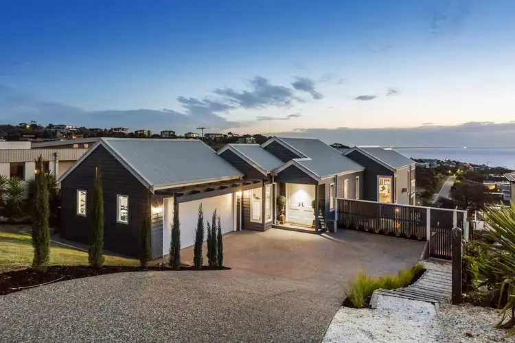 18 Burrawang Terrace, Mount Martha VIC 3934