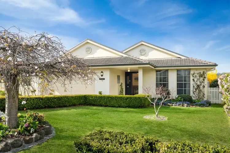 10 Lilac Avenue, Bowral NSW 2576