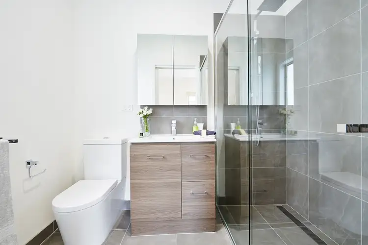 Sixth view of Homely unit listing, 2/82 David Street North, Knoxfield VIC 3180