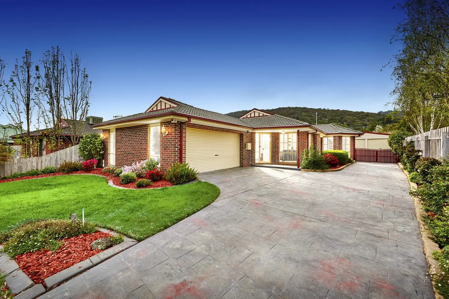 Main view of Homely house listing, 8 Huon Pine Court, Upper Ferntree Gully VIC 3156