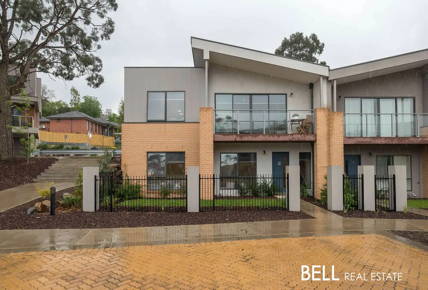 Main view of Homely townhouse listing, 2 Nicky Close, Mooroolbark VIC 3138